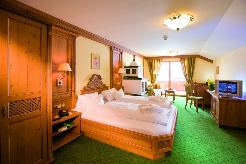Alpenromantik-Hotel Wirlerhof Galtür エクステリア 写真